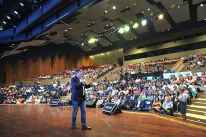 Governo promove encontro para modernizar gestão de pessoas