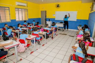 Prefeitura abre seleção para professores efetivos da Educação Infantil com bolsa de R$ 1,2 mil