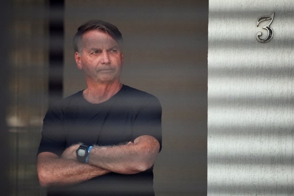 Bolsonaro não vai ao primeiro dia de julgamento no STF, segundo advogados
