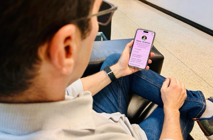 Carros com placas final 3 e 9 têm até o fim do mês para licenciar veículos de forma 100% online