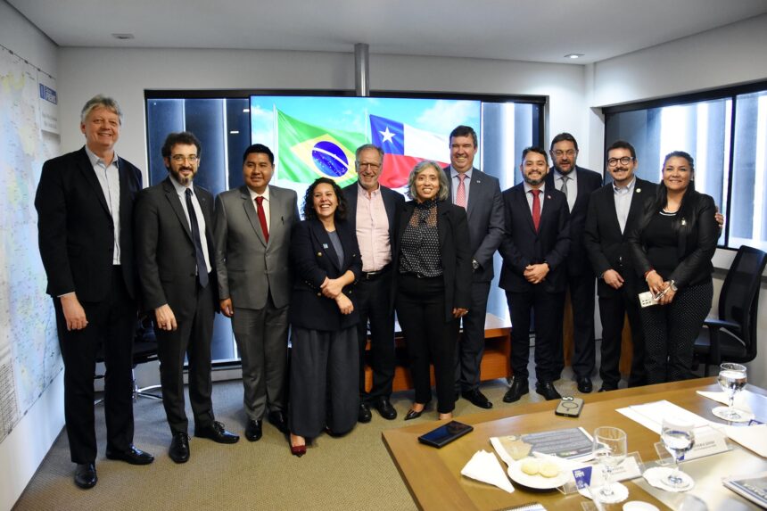 Fiems sedia reunião bilateral entre Brasil e Chile sobre Rota Bioceânica