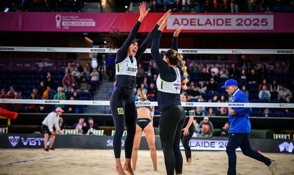 Três duplas brasileiras vão às quartas do Mundial de vôlei de praia