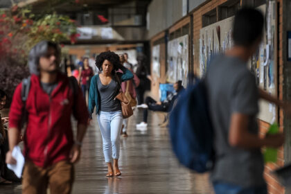 Participantes concluem prova do Enade 2025