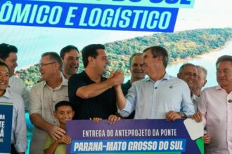 Encontro entre governadores marca entrega de anteprojeto de ponte entre MS e Paraná