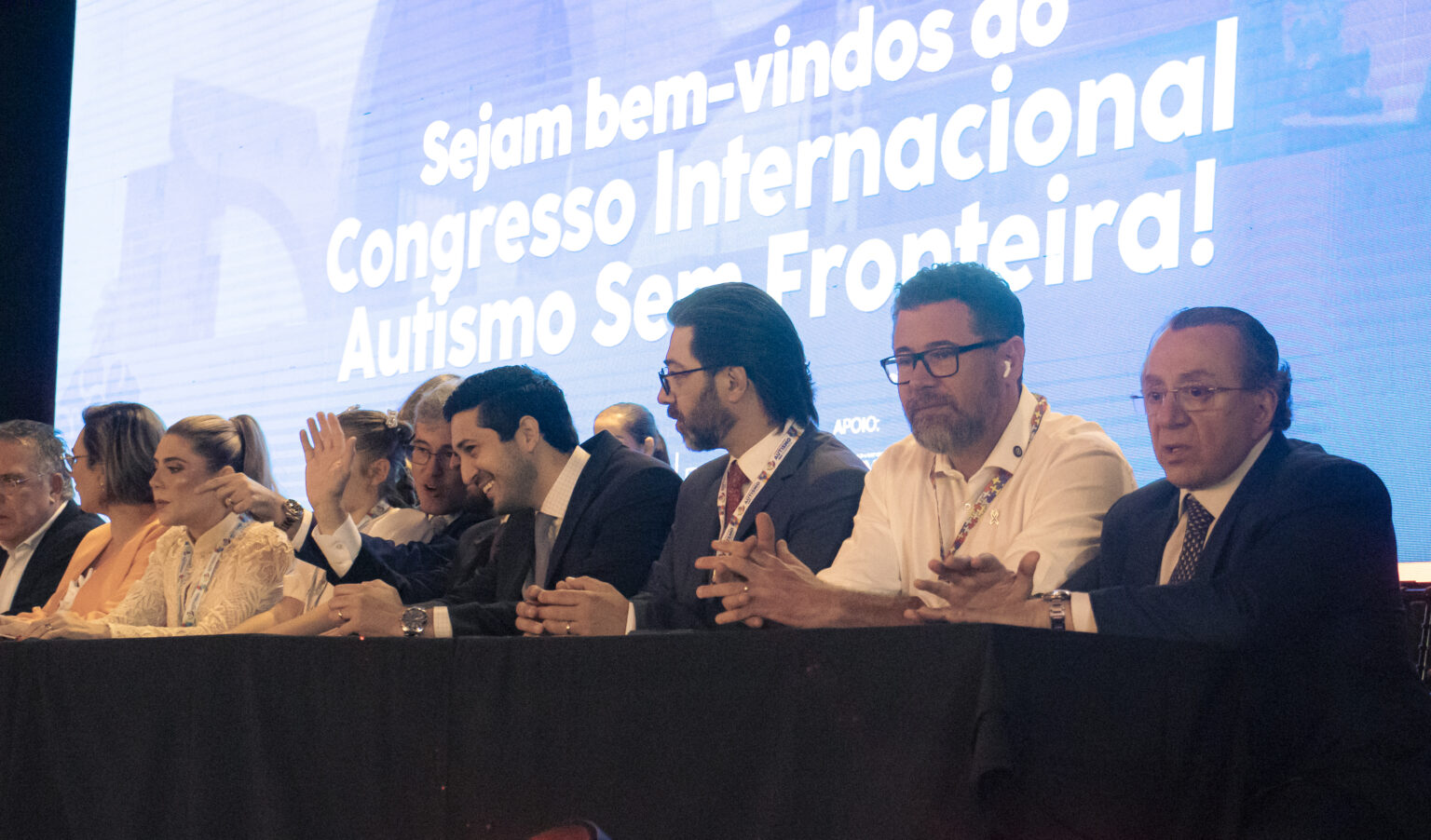 Pollon participa de congresso internacional sobre autismo na fronteira e defende rede de centros de excelência em MS