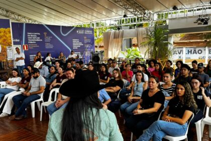 Curso na Expogrande ensina cuidados no nascimento de potros 
