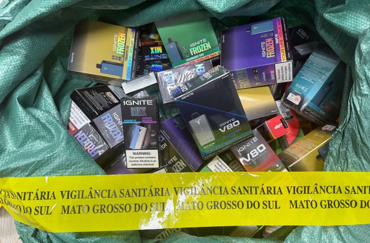 Vigilância apreende medicamentos irregulares e vapes em transportadora da Capital