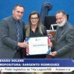 O dom de cuidar de mães e bebês rende homenagem à enfermeira Thieise Calderon