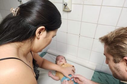 Nota 100 na vacinação vira proteção na caderneta das crianças de Mato Grosso do Sul