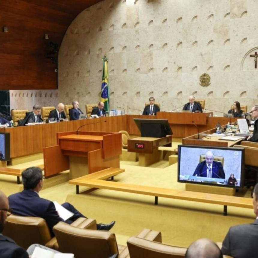 Reprovação ao STF é mais que o dobro da aprovação e chega a 47%