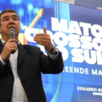 Eduardo Riedel é reeleito governador de Mato Grosso do Sul com mais de 67% dos votos
